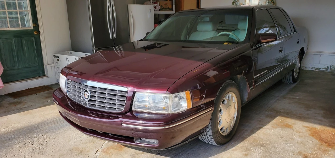 1997 Cadillac DeVille 7th Gen - Image 18 of 31