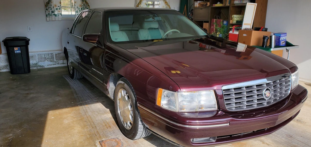 1997 Cadillac DeVille 7th Gen - Image 19 of 31