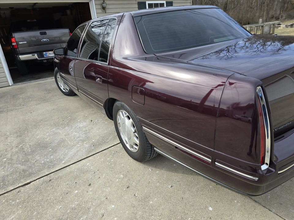 1997 Cadillac DeVille 7th Gen - Image 23 of 31
