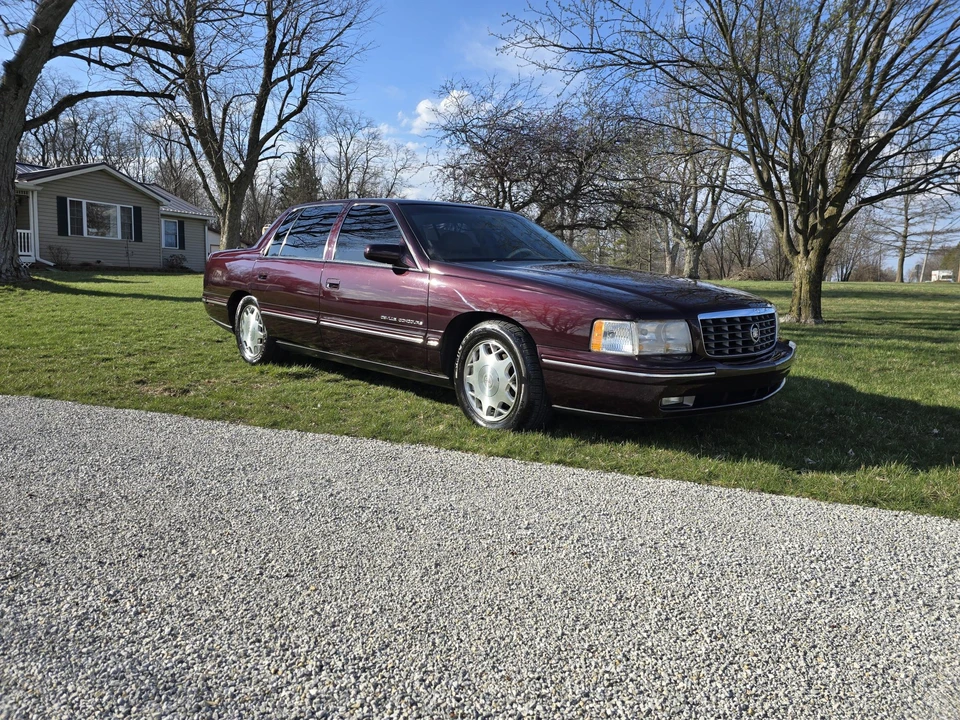 1997 Cadillac DeVille 7th Gen - Image 7 of 31