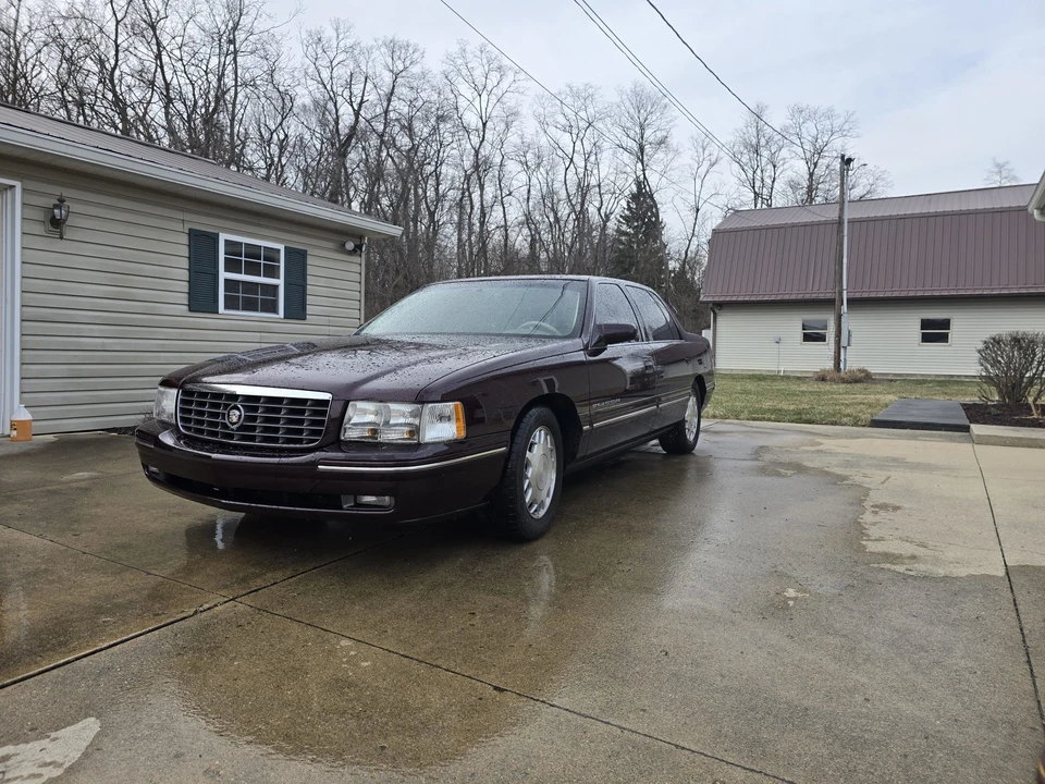 1997 Cadillac DeVille 7th Gen - Image 15 of 31