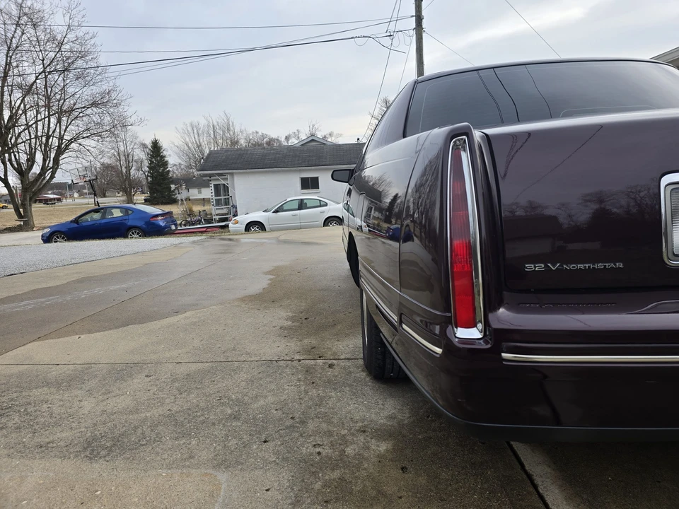 1997 Cadillac DeVille 7th Gen - Image 22 of 31