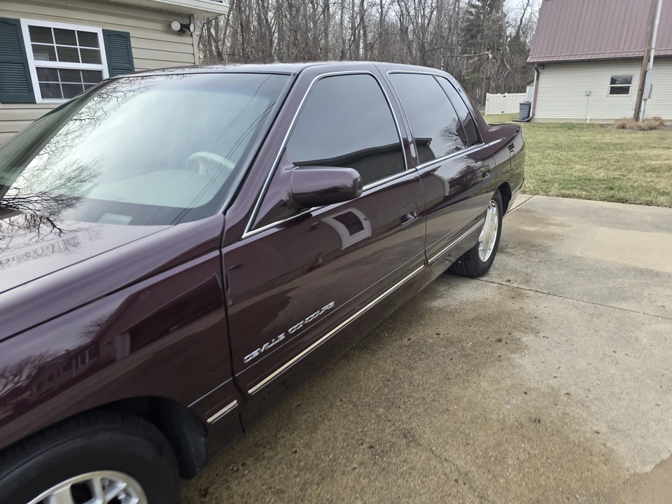 1997 Cadillac DeVille 7th Gen - Image 25 of 31