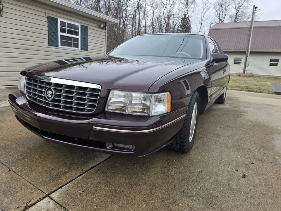 1997 Cadillac DeVille 7th Gen - Image 17 of 31