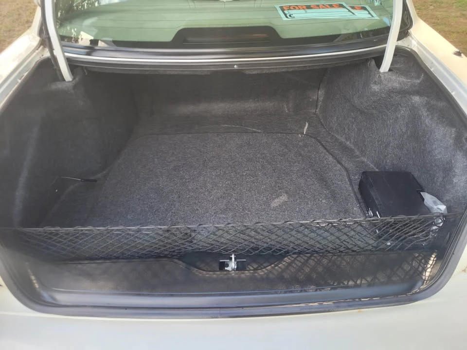 1997 Cadillac DeVille 7th Gen - Image 8 of 10