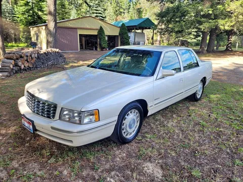 1997 Cadillac DeVille Sedan 4D