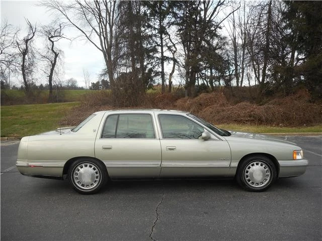 1997 Cadillac DeVille 8th Gen - Image 2 of 12