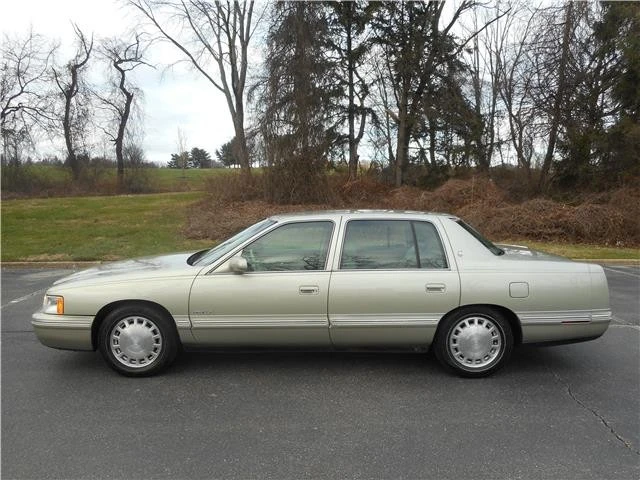1997 Cadillac DeVille 8th Gen - Image 8 of 12