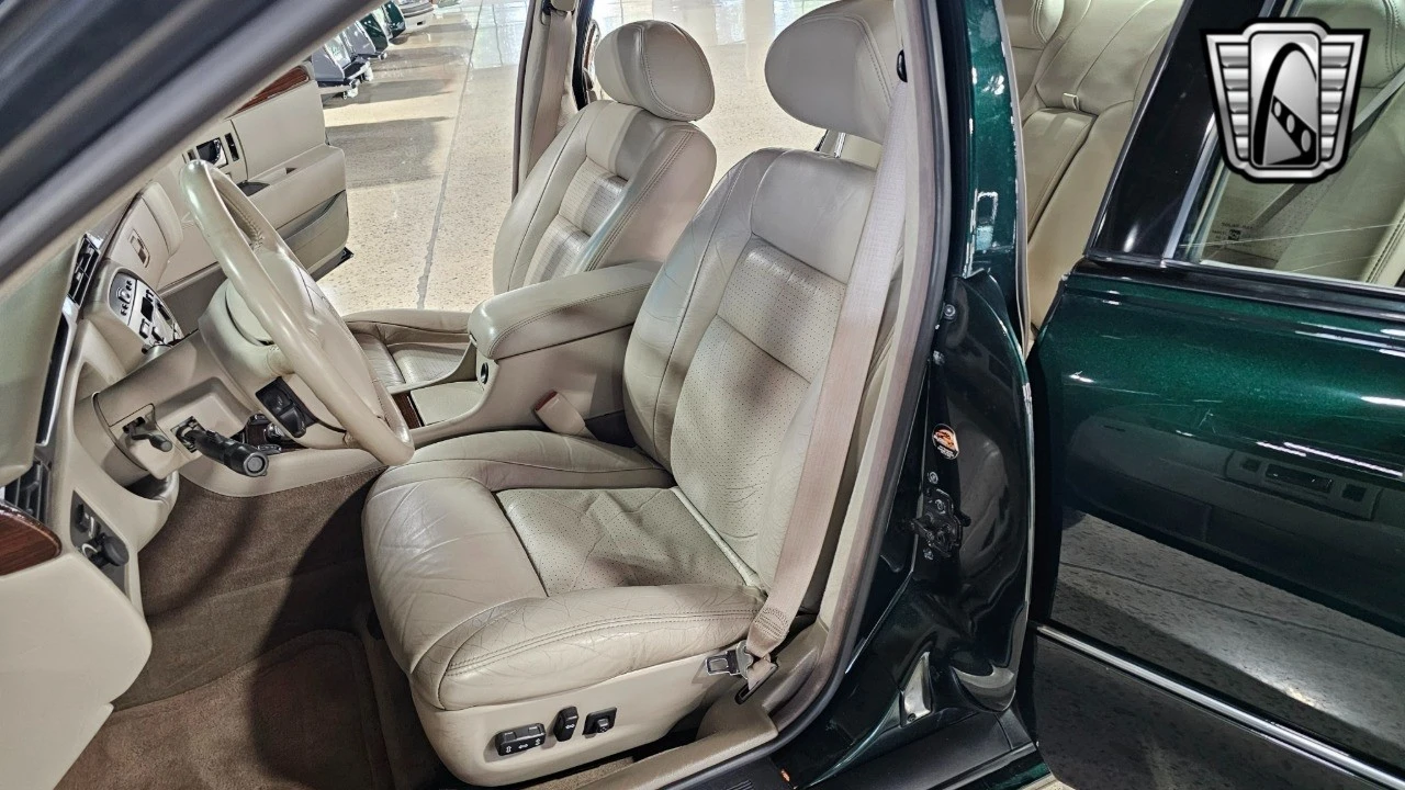 1997 Cadillac STS - Image 20 of 21