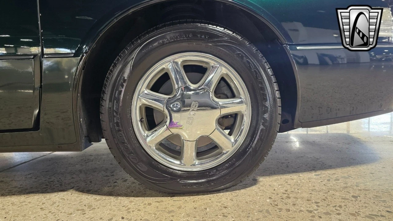 1997 Cadillac STS - Image 8 of 12