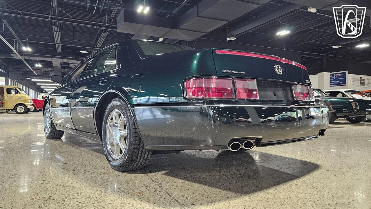 1997 Cadillac STS - Image 9 of 12
