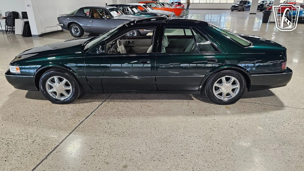 1997 Cadillac STS - Image 5 of 12