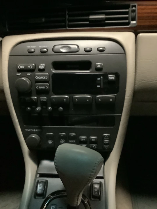 1997 Cadillac Seville - Image 19 of 21