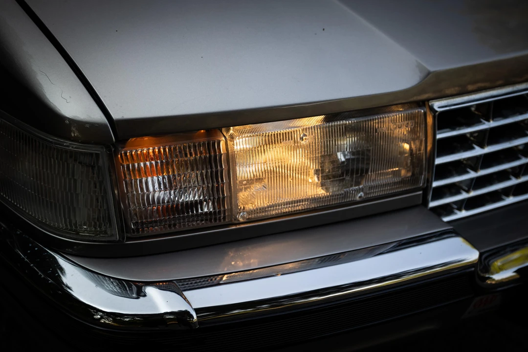 1997 Cadillac Seville - Image 30 of 31