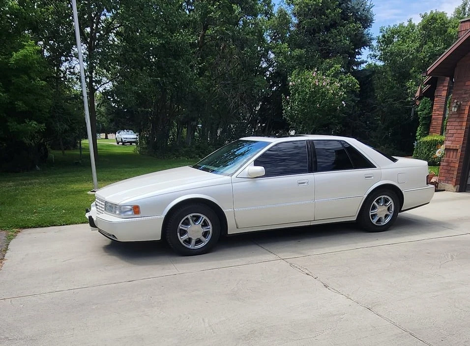 1997 Cadillac Seville - Image 2 of 31