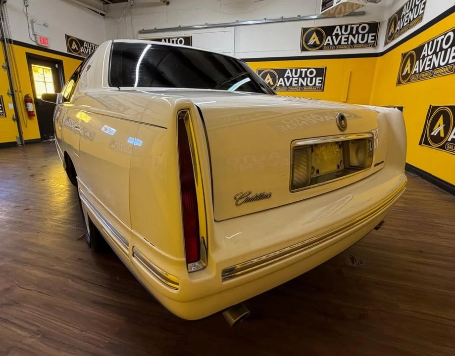 1997 Cadillac DeVille 7th Gen - Image 3 of 14