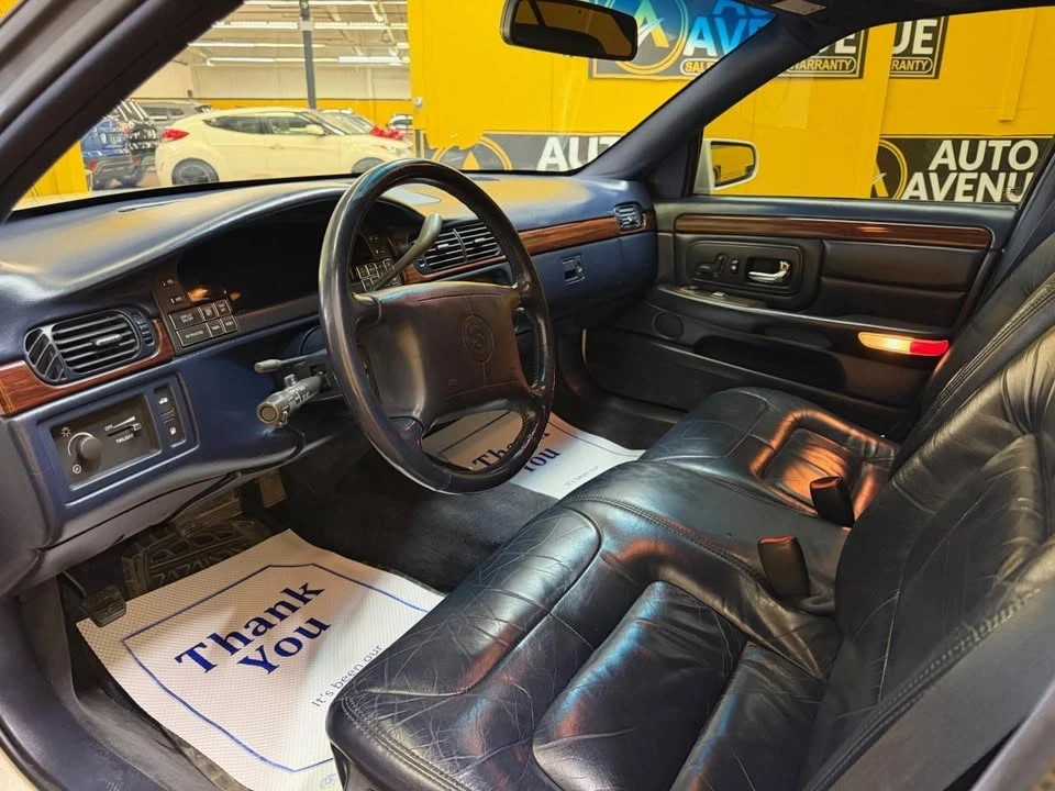 1997 Cadillac DeVille 7th Gen - Image 9 of 14