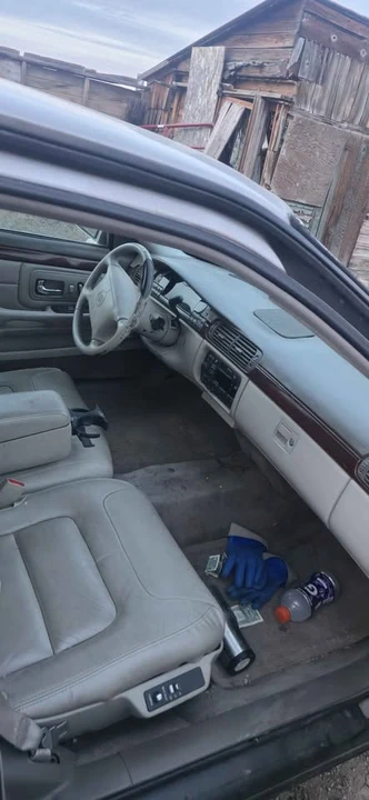 1997 Cadillac DeVille 7th Gen - Image 4 of 5