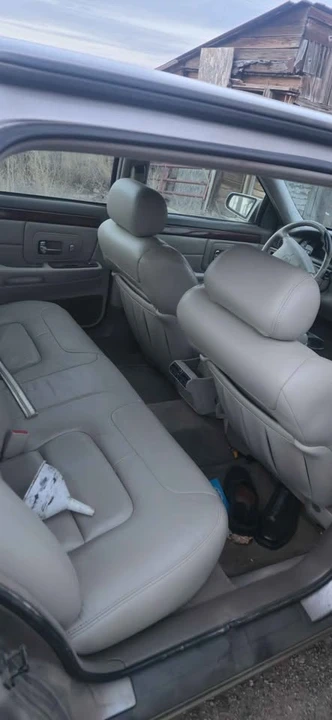 1997 Cadillac DeVille 7th Gen - Image 5 of 5