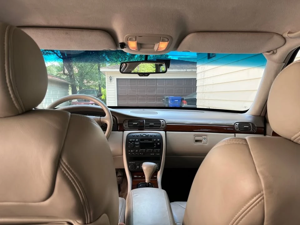 1997 Cadillac DeVille 7th Gen - Image 4 of 8