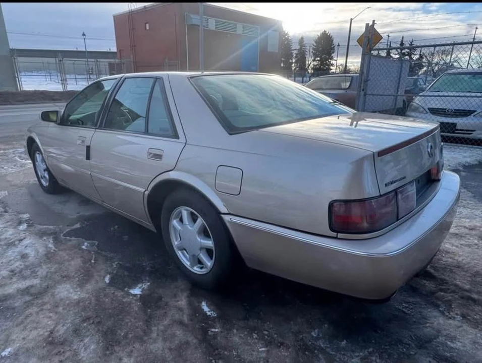 1997 Cadillac STS - Image 10 of 20