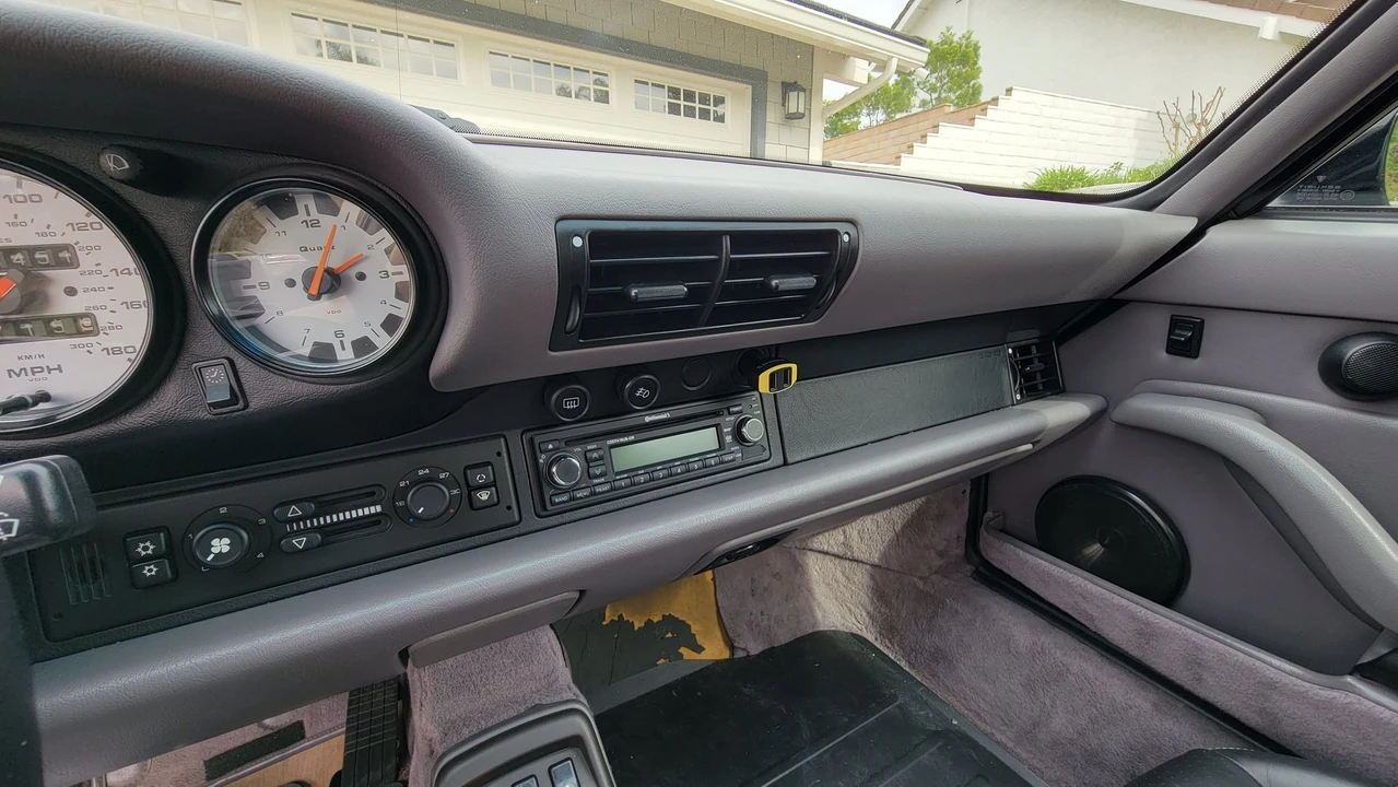 1997 Porsche 993 Carrera - Image 13 of 29