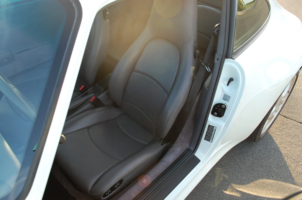 1997 Porsche 993 Carrera 4S - Image 26 of 31