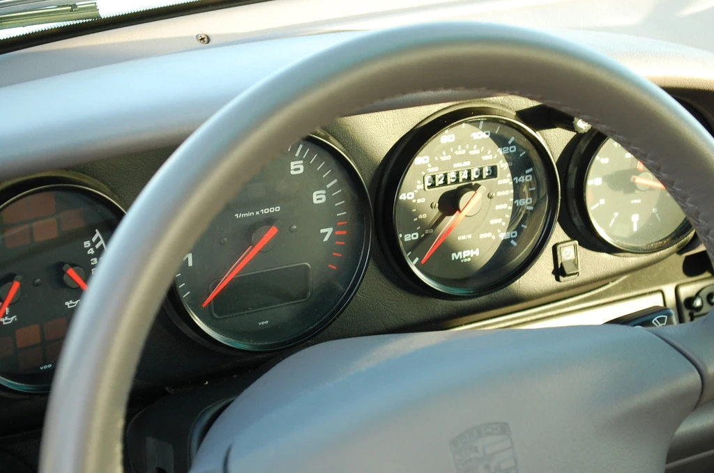 1997 Porsche 993 Carrera 4S - Image 24 of 31