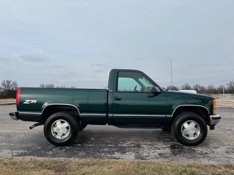 1997 Chevrolet C/K 4th Gen - Image 4 of 11