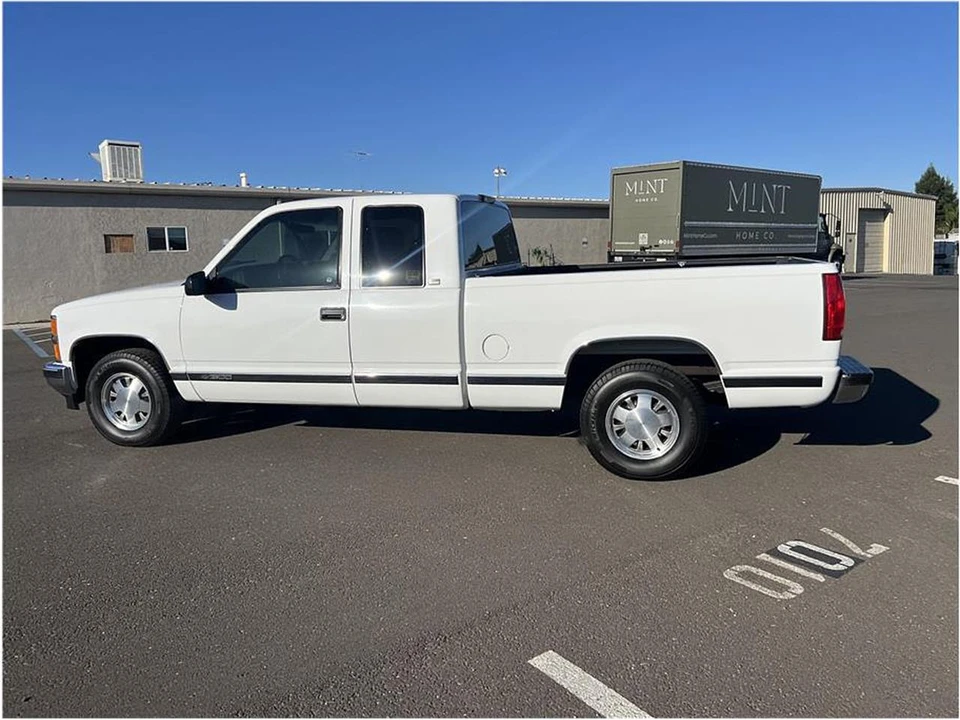 1997 Chevrolet C/K 4th Gen - Image 6 of 19