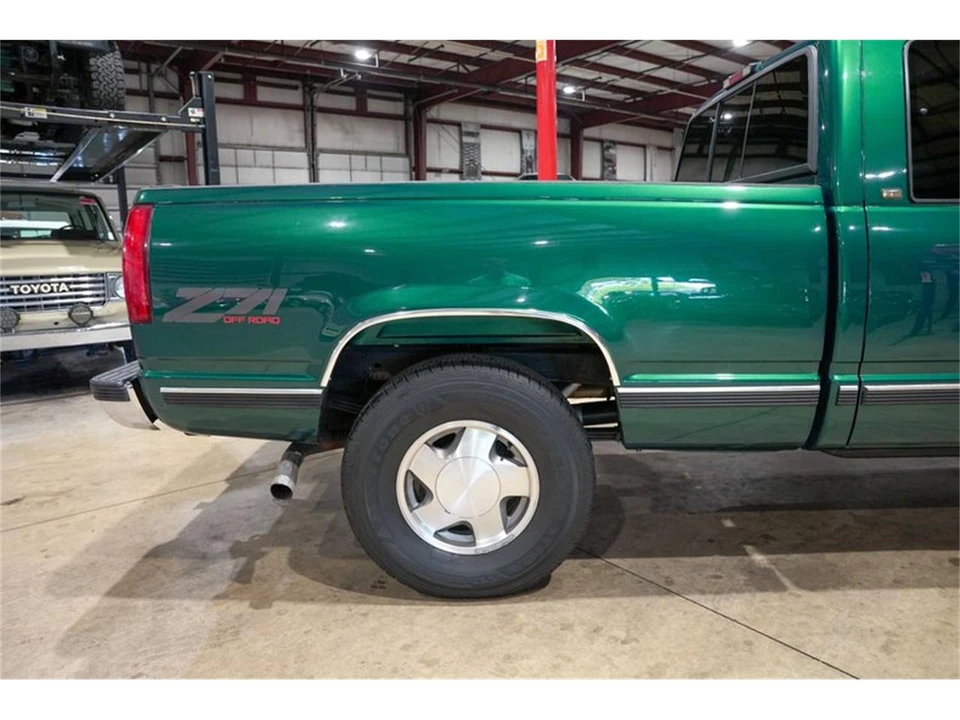 1997 Chevrolet C/K 4th Gen - Image 9 of 31