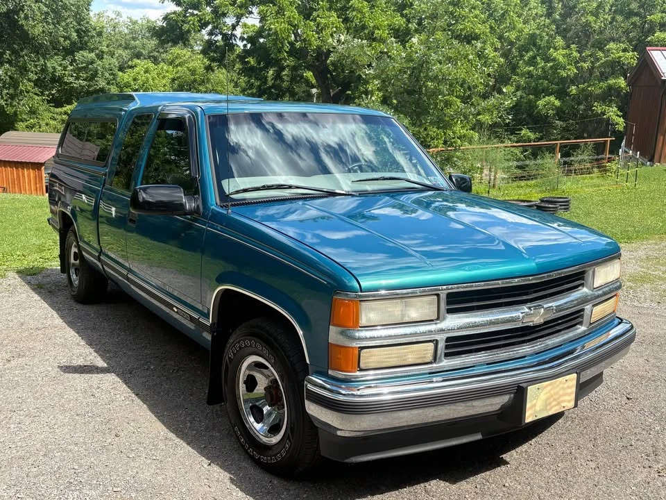 1997 Chevrolet C/K 4th Gen - Image 3 of 18