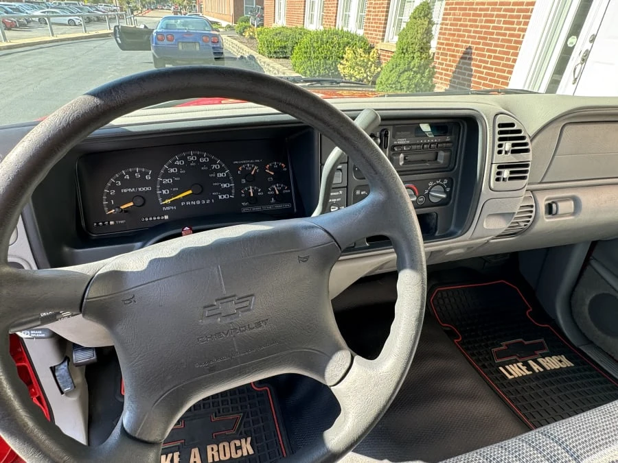 1997 Chevrolet C/K 4th Gen - Image 4 of 9