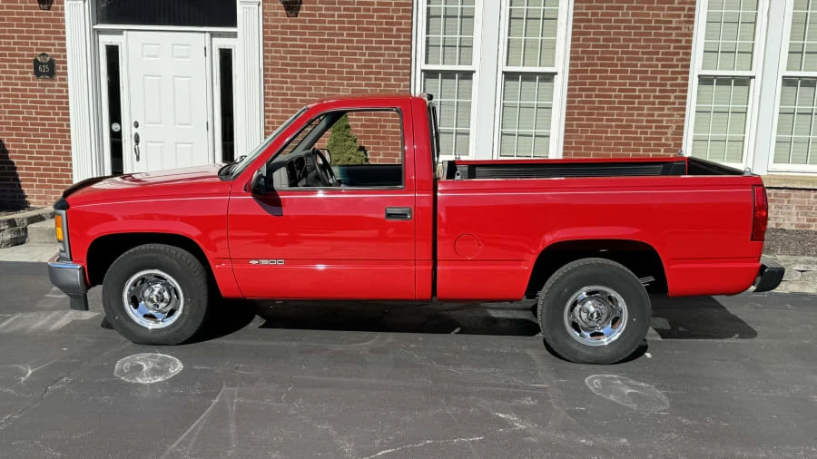 1997 Chevrolet C/K 4th Gen - Image 2 of 9