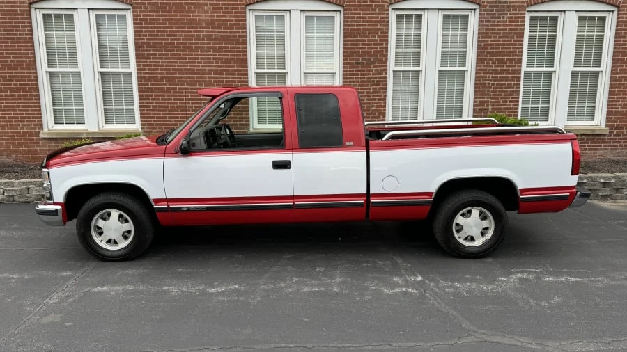 1997 Chevrolet C/K 4th Gen - Image 2 of 9