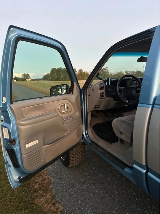 1997 Chevrolet C/K 4th Gen - Image 5 of 14