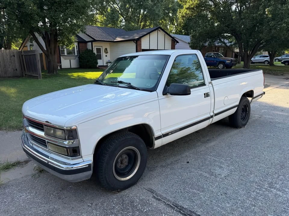 1997 Chevrolet C/K 4th Gen - Image 8 of 9