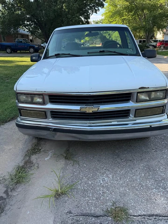 1997 Chevrolet C/K 4th Gen - Image 2 of 9