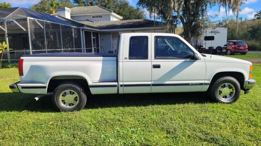 1997 Chevrolet C/K 4th Gen - Image 2 of 12