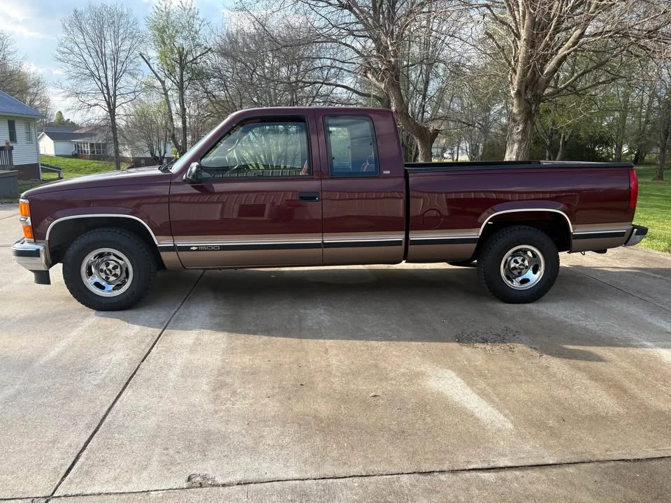 1997 Chevrolet C/K 4th Gen - Image 3 of 10