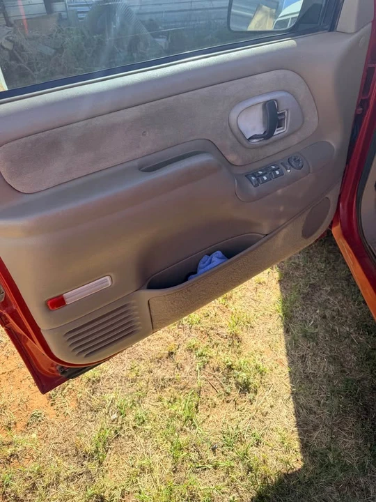 1997 Chevrolet C/K 4th Gen - Image 4 of 6