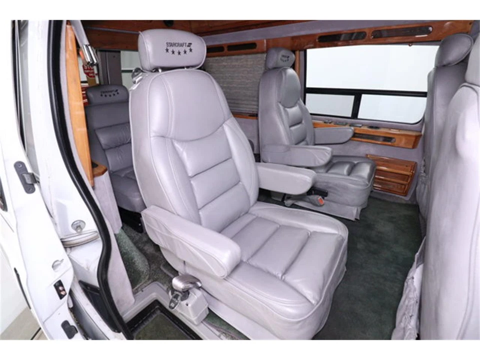 1997 Chevrolet Astro - Image 20 of 31