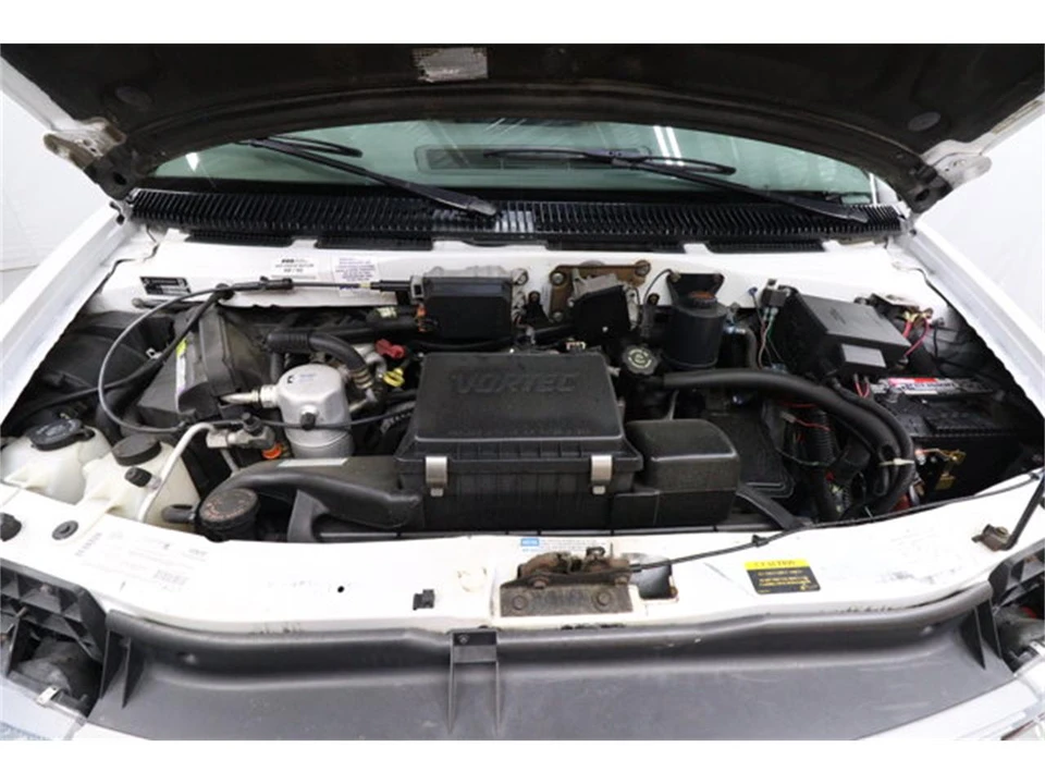 1997 Chevrolet Astro - Image 26 of 31