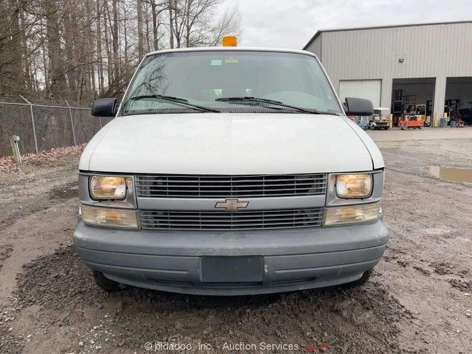 1997 Chevrolet Astro - Image 7 of 12