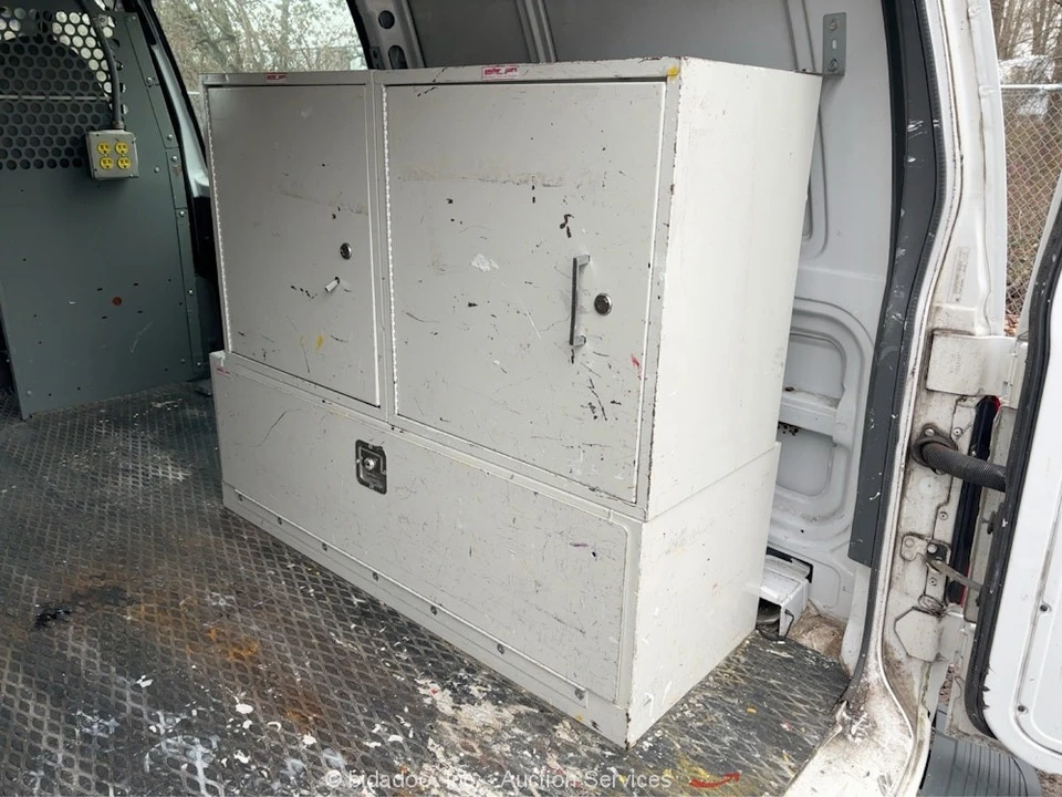 1997 Chevrolet Astro - Image 10 of 12