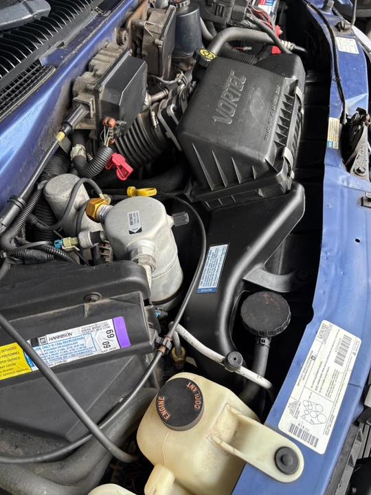 1997 Chevrolet Astro - Image 10 of 20