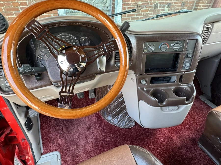 1997 Chevrolet Astro - Image 14 of 17
