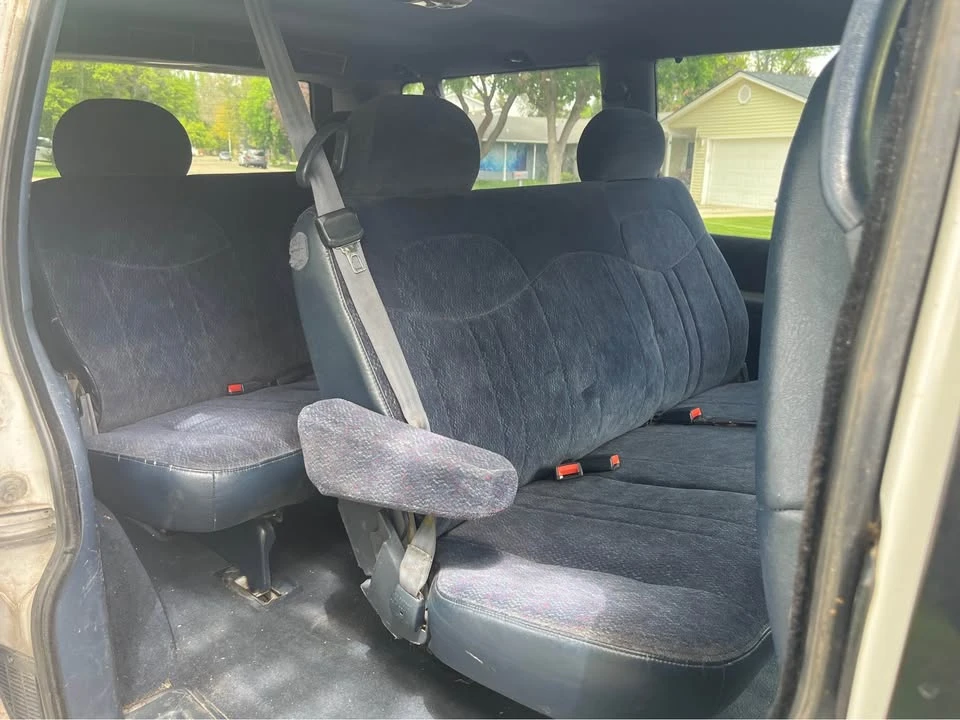 1997 Chevrolet Astro - Image 7 of 9
