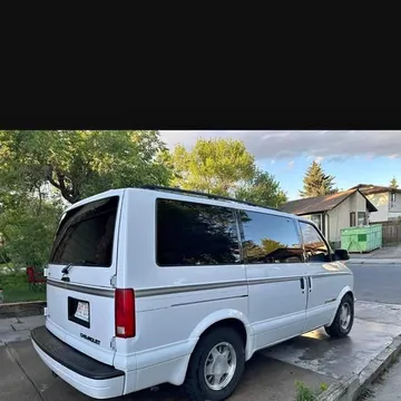 1997 Chevrolet Astro LT