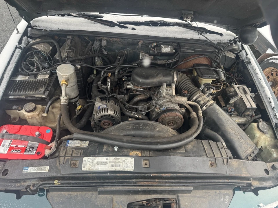 1997 Chevrolet S-10 Blazer 2nd Gen - Image 11 of 14
